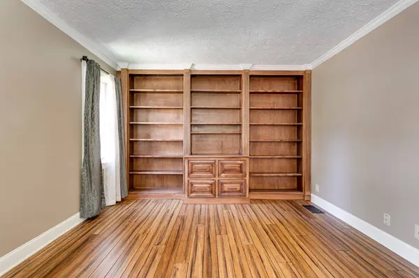 1981 Highway 100, Centerville, TN 37033