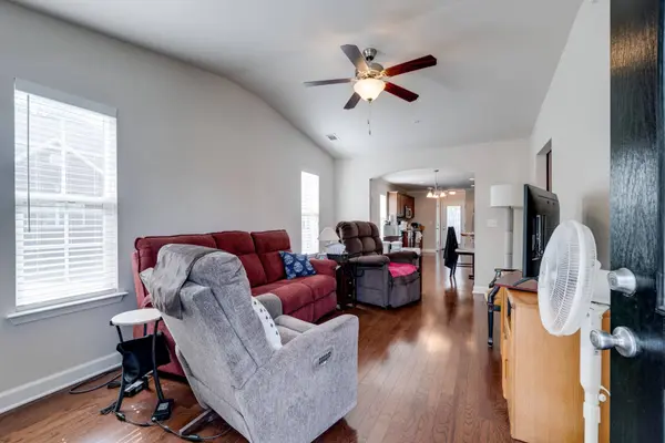 1040 Charlie Daniels Pkwy #100, Mount Juliet, TN 37122