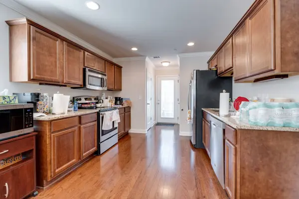 1040 Charlie Daniels Pkwy #100, Mount Juliet, TN 37122