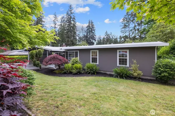 19901 NE 158th ST, Woodinville, WA 98077