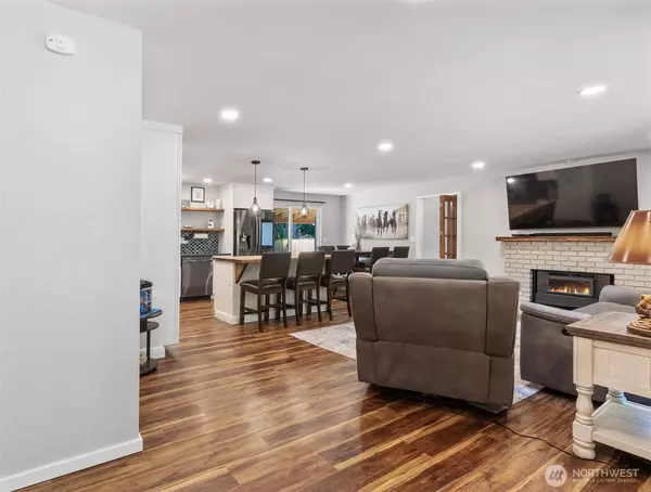 25606 Mountain DR, Arlington, WA 98223