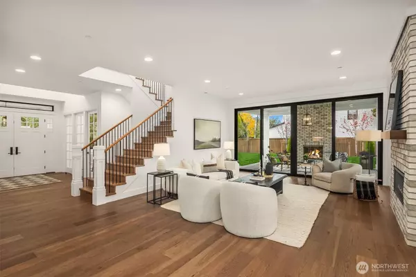 13988 SE 5th ST, Bellevue, WA 98005