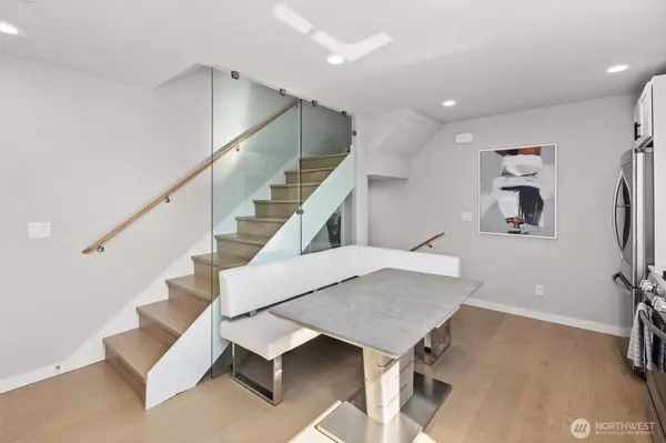 3638 36th AVE S #D, Seattle, WA 98144