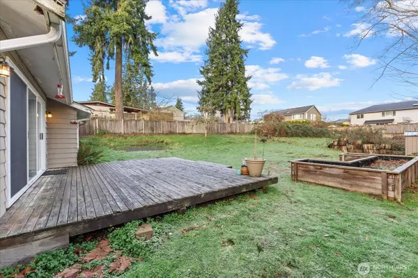 3333 172nd ST SW, Lynnwood, WA 98037