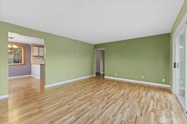 3333 172nd ST SW, Lynnwood, WA 98037