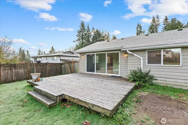 3333 172nd ST SW, Lynnwood, WA 98037