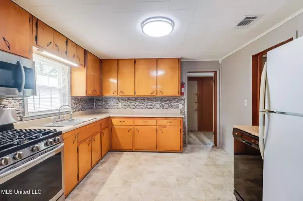 3307 Lanier Avenue, Pascagoula, MS 39581