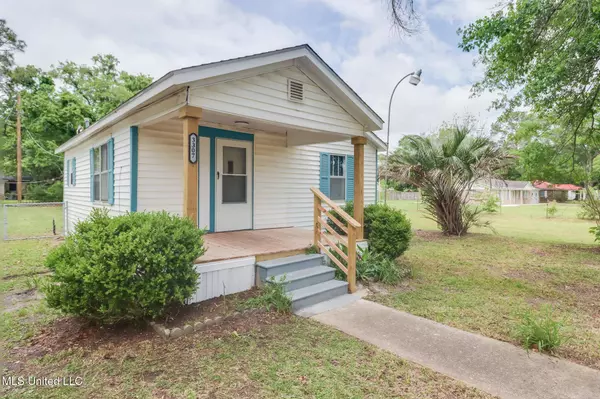 3307 Lanier Avenue, Pascagoula, MS 39581