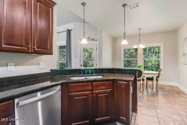 12001 Poplar Drive, Vancleave, MS 39565