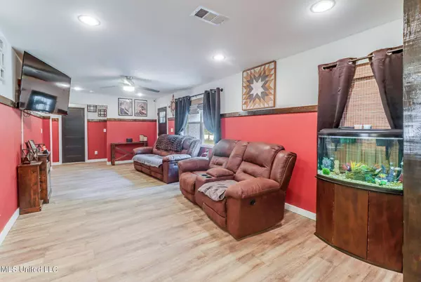 3347 N Highway 43, Picayune, MS 39466