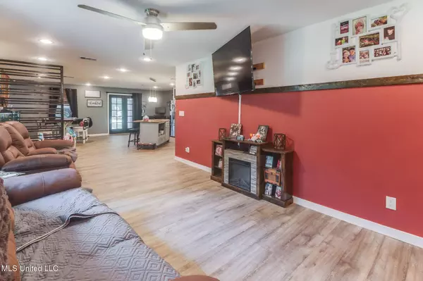 3347 N Highway 43, Picayune, MS 39466