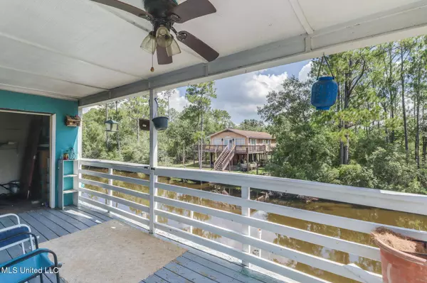 4254 1st Avenue, Bay Saint Louis, MS 39520