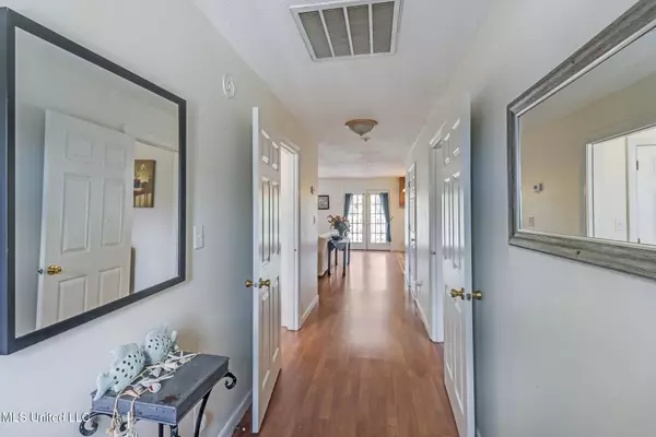 4250 1st Avenue, Bay Saint Louis, MS 39520