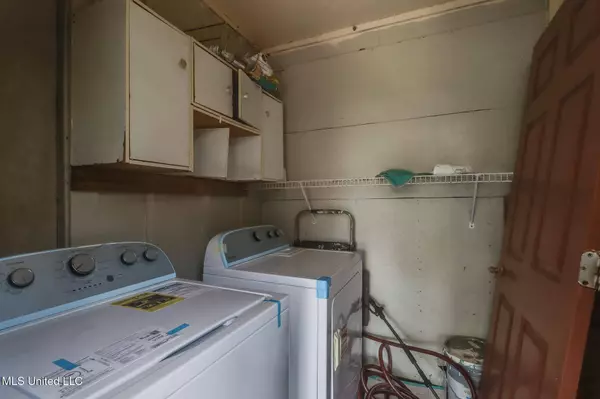 4254 1st Avenue, Bay Saint Louis, MS 39520