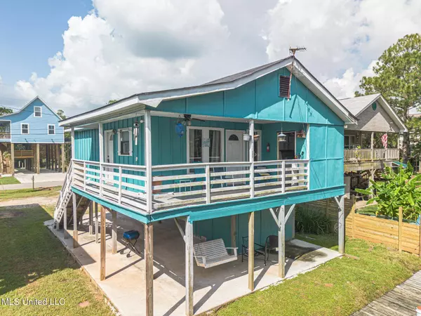 4254 1st Avenue, Bay Saint Louis, MS 39520