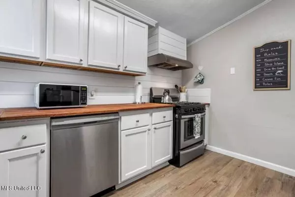 1807 Curcor Drive, Gulfport, MS 39507