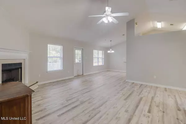 14886 E Shadow Creek Drive, Biloxi, MS 39532