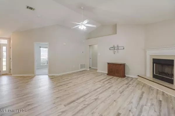 14886 E Shadow Creek Drive, Biloxi, MS 39532