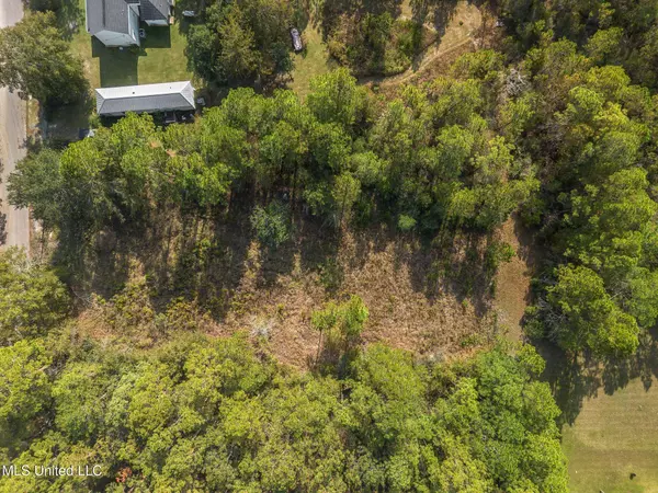 5605 Richmond Street, Ocean Springs, MS 39564