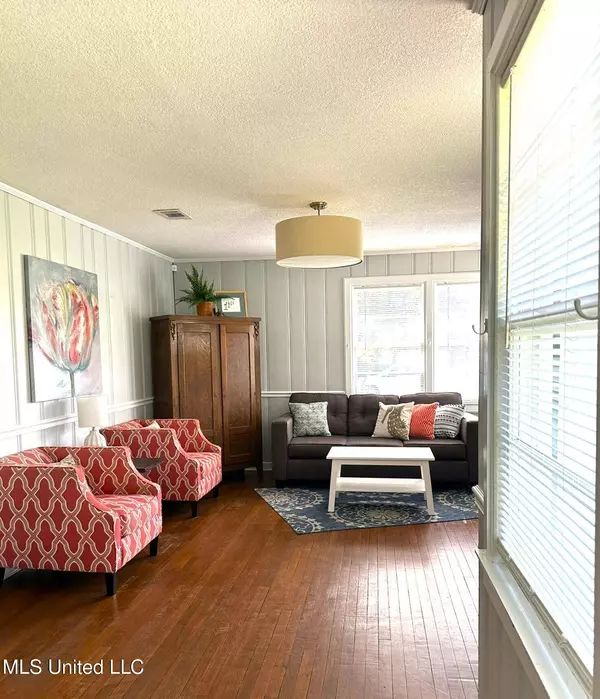 1323 3rd Street, Gulfport, MS 39501