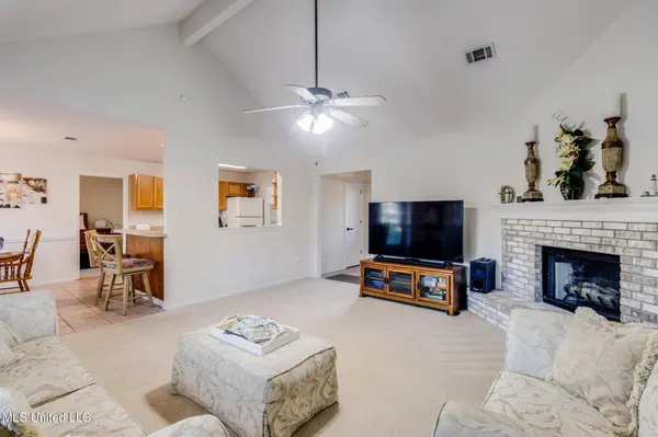 3424 N 5th Street, Ocean Springs, MS 39564