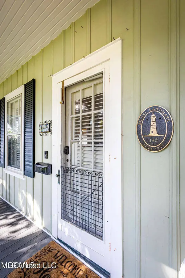 145 Saint Francis Street, Biloxi, MS 39530