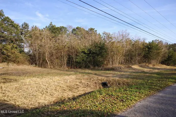 Seacliff Boulevard, Ocean Springs, MS 39564