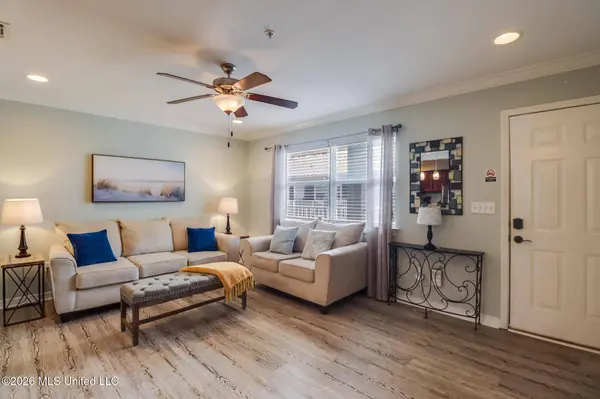 1282 Beach Boulevard #209, Biloxi, MS 39530