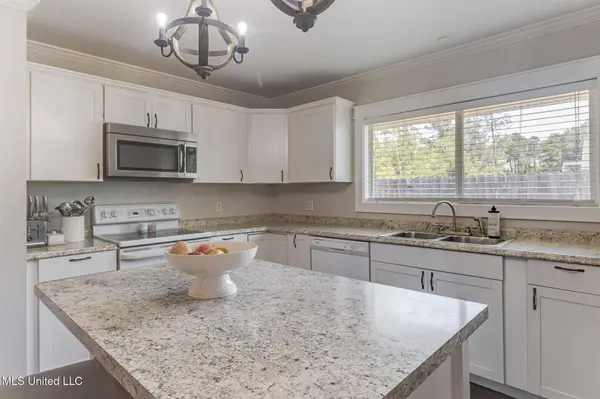 106 Piney Ridge Road, Waveland, MS 39576