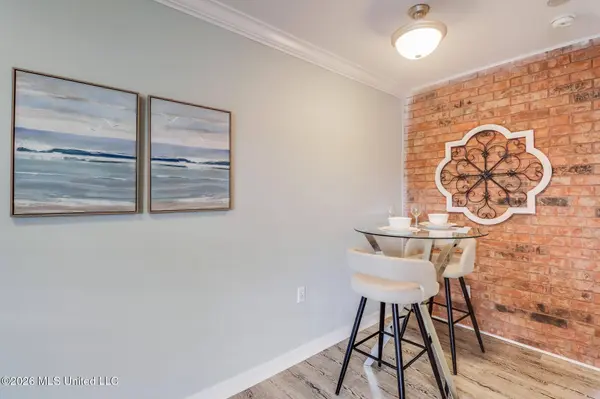 1282 Beach Boulevard, Biloxi, MS 39530