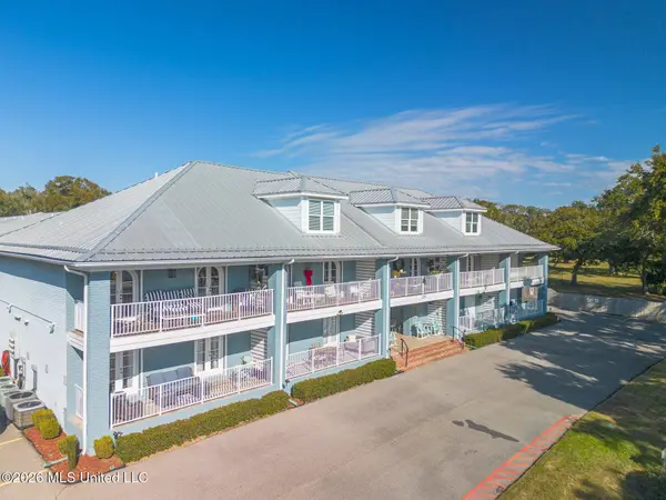 1282 Beach Boulevard, Biloxi, MS 39530