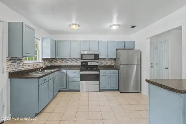 124 30th 1/2 Street #B, Gulfport, MS 39507