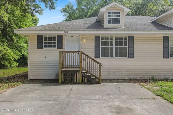 124 30th 1/2 Street #B, Gulfport, MS 39507