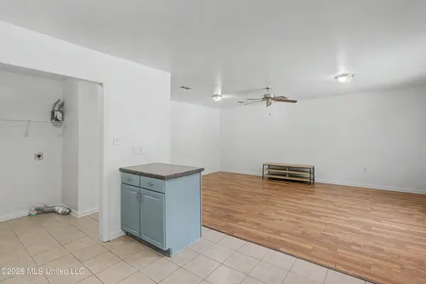 124 30th 1/2 Street #B, Gulfport, MS 39507
