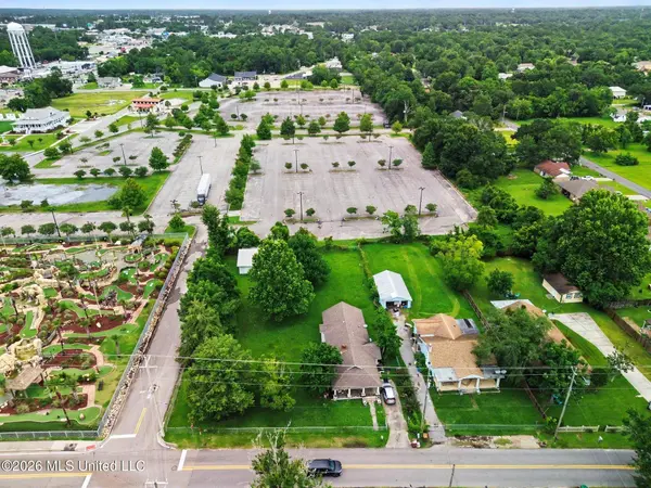 3186 Race Track Road, D'iberville, MS 39540