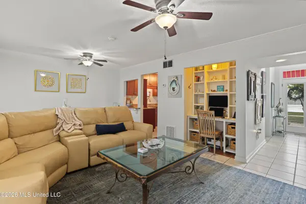 928 Courthouse Road #23, Gulfport, MS 39507