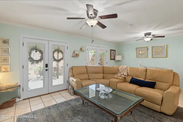 928 Courthouse Road #23, Gulfport, MS 39507