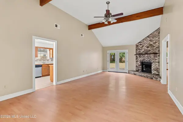 9004 Warbler Avenue, Ocean Springs, MS 39564
