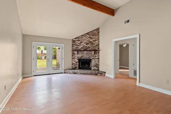 9004 Warbler Avenue, Ocean Springs, MS 39564
