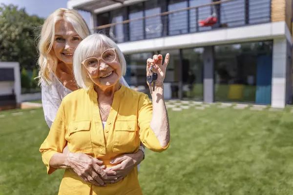 Boost Your Curb Appeal: 10 Spring Home Staging Tips