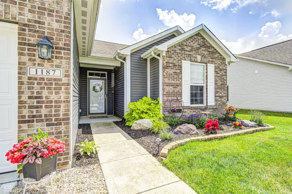 1187 Blackthorne TRL S, Plainfield, IN 46168