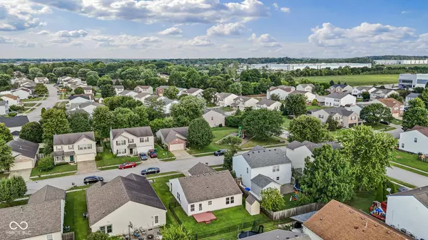 2137 Westmere DR, Plainfield, IN 46168