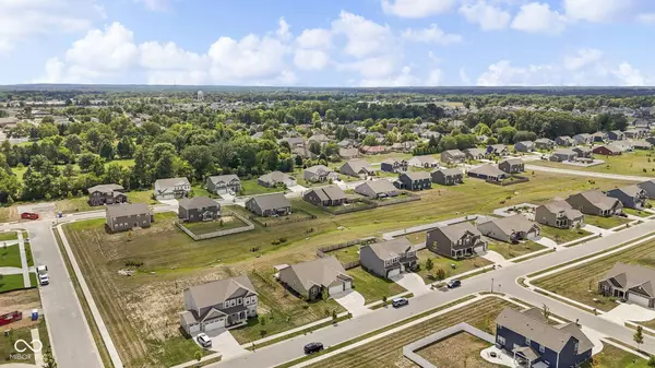 7855 Rolling Green DR, Plainfield, IN 46168