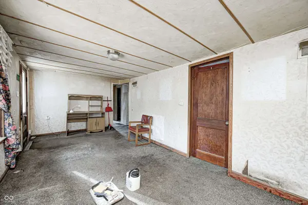 1734 S County Road 1050 E, Indianapolis, IN 46231