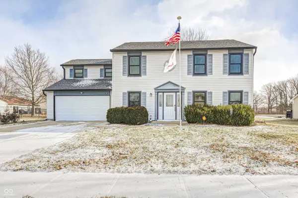 555 Hyannis DR, Avon, IN 46123