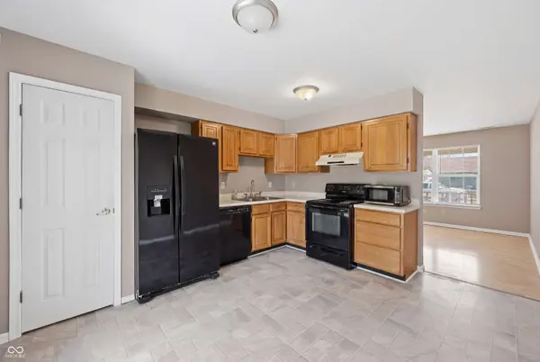 3102 Carlsbad DR, Indianapolis, IN 46241