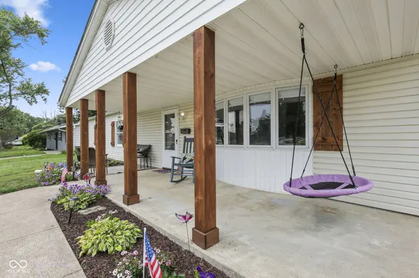 812 Longfellow LN, Plainfield, IN 46168