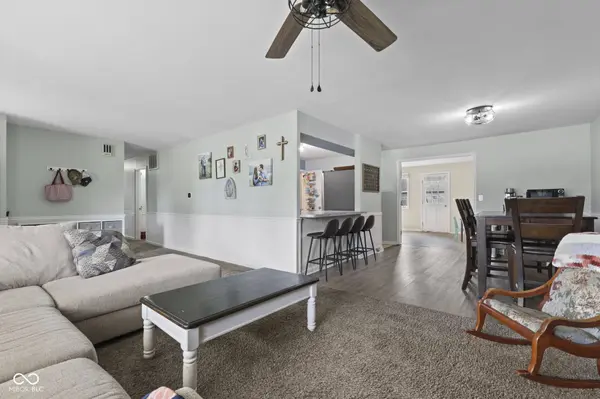 812 Longfellow LN, Plainfield, IN 46168