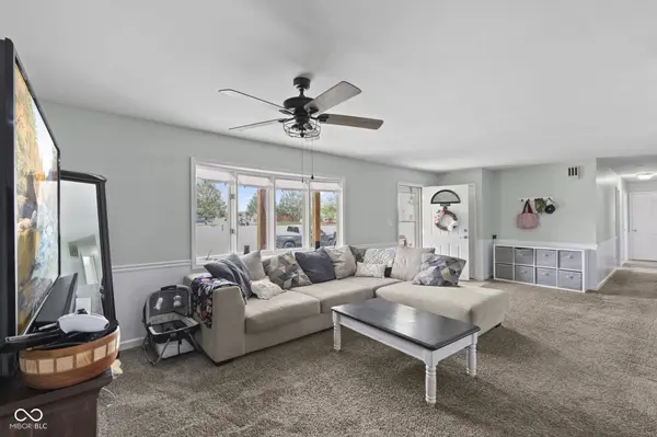 812 Longfellow LN, Plainfield, IN 46168