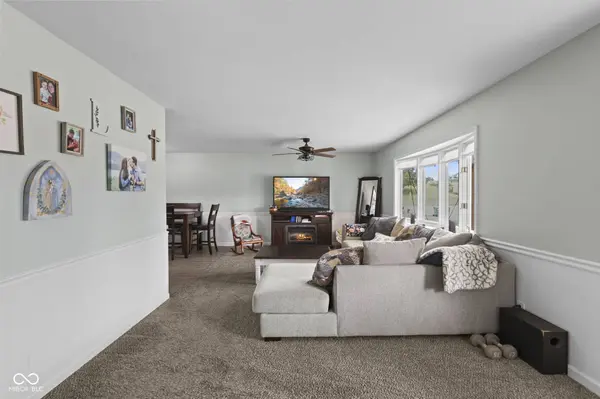 812 Longfellow LN, Plainfield, IN 46168
